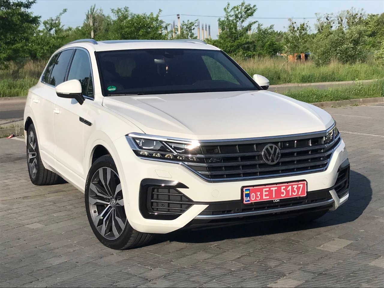 Volkswagen Touareg - фото 60