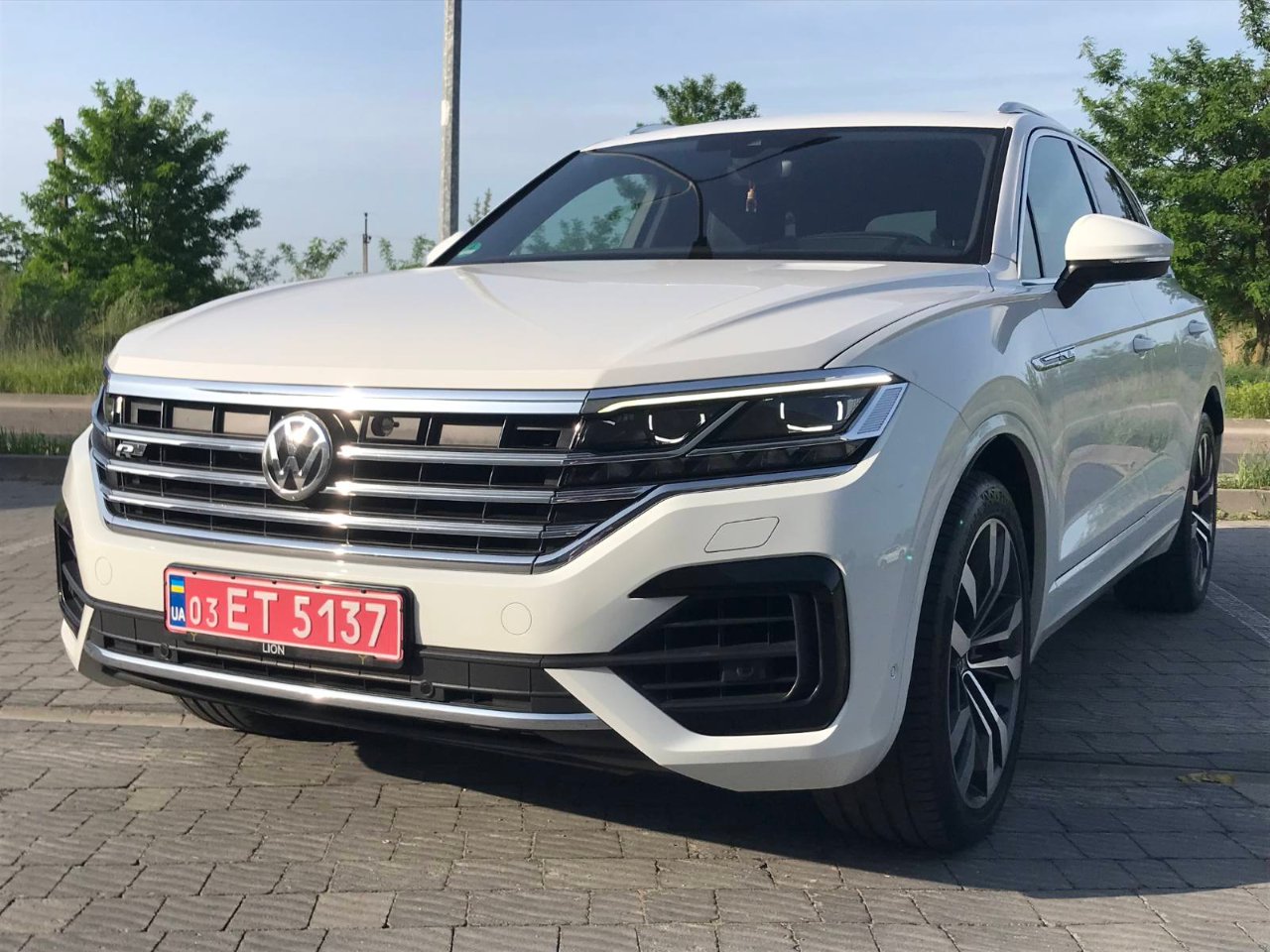 Volkswagen Touareg - фото 25