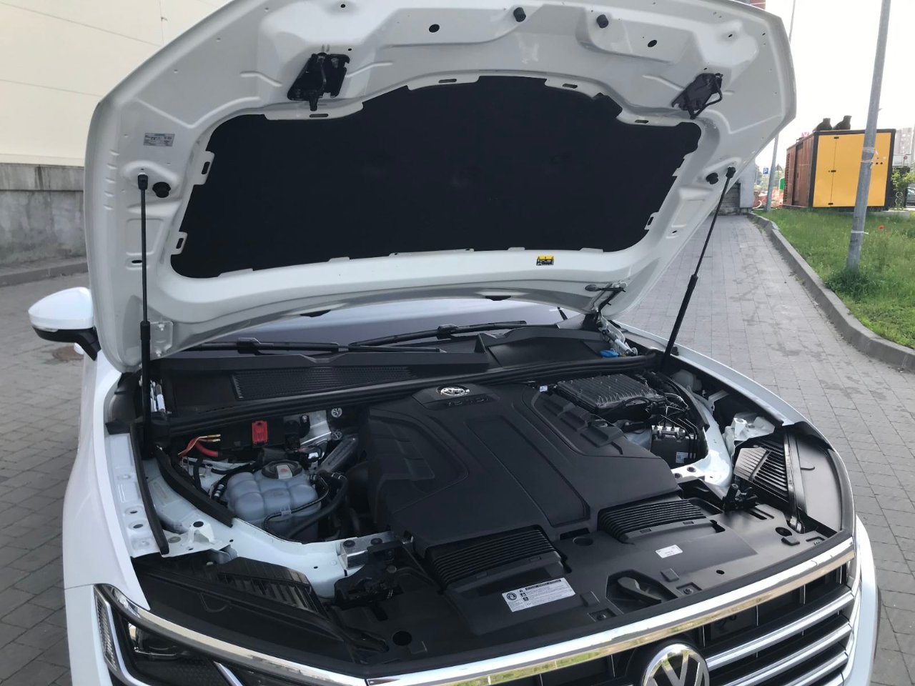 Volkswagen Touareg - фото 27