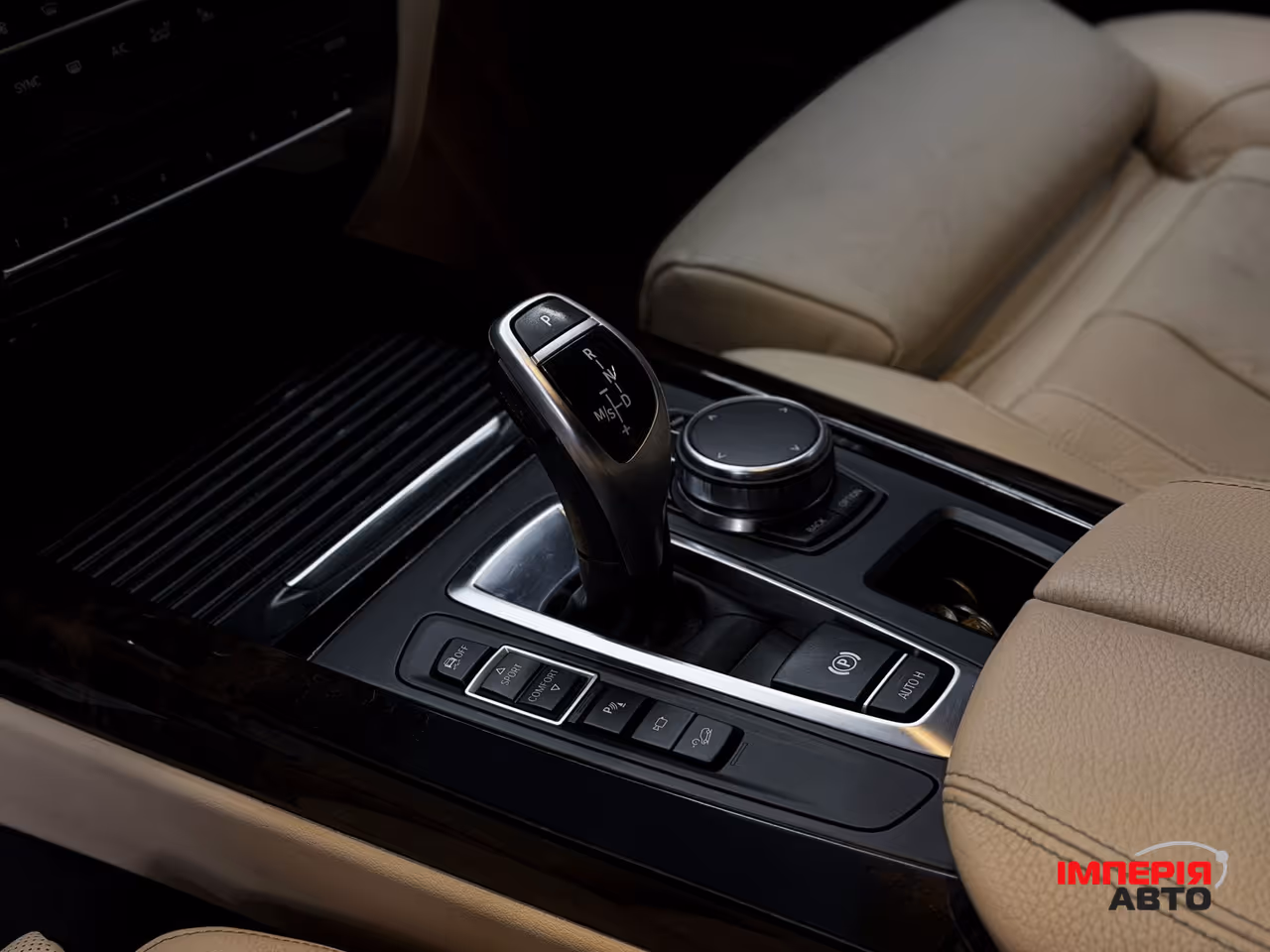 BMW X5 - фото 17
