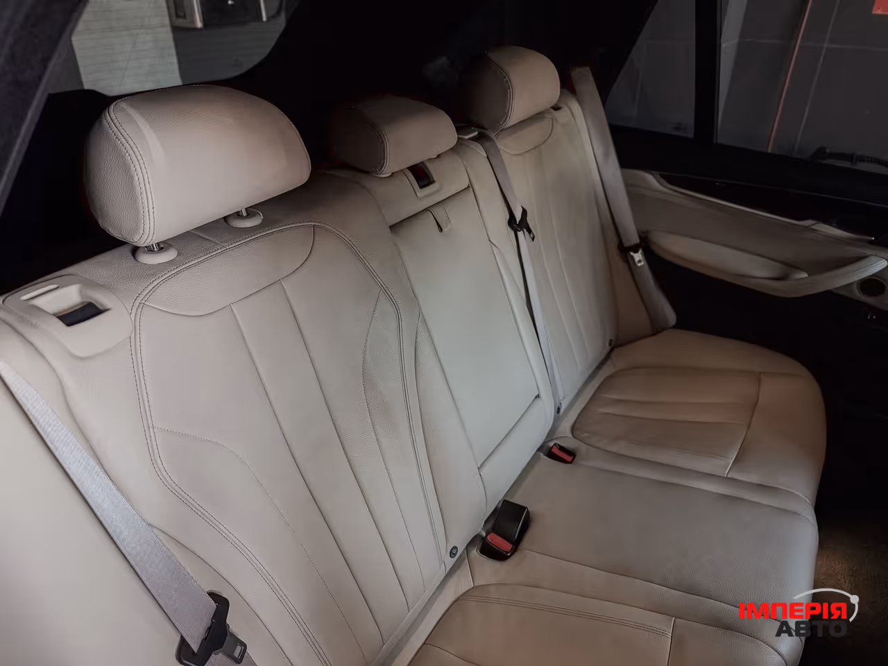 BMW X5 - фото 30