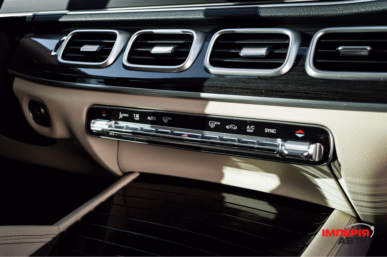 Mercedes-Benz GLE - фото 21