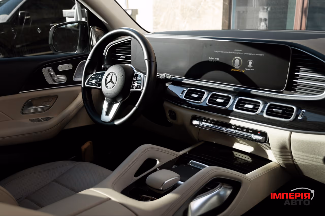 Mercedes-Benz GLE - фото 17