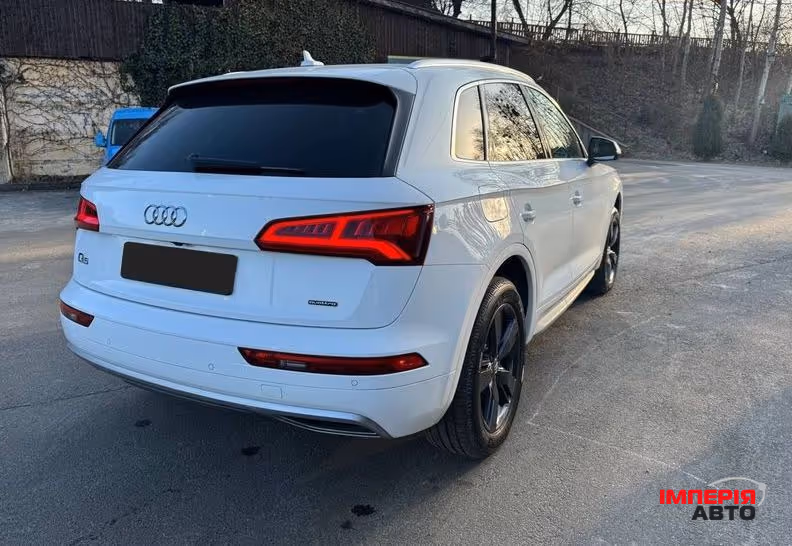 Audi Q5 - фото 9