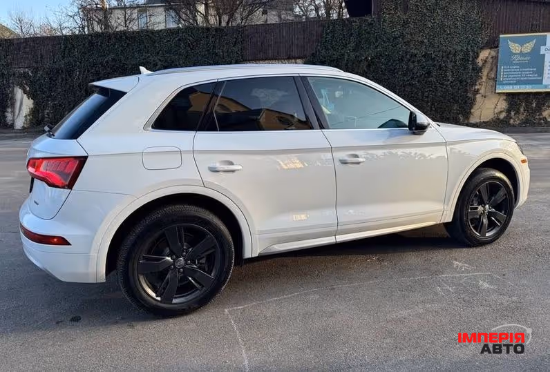 Audi Q5 - фото 4
