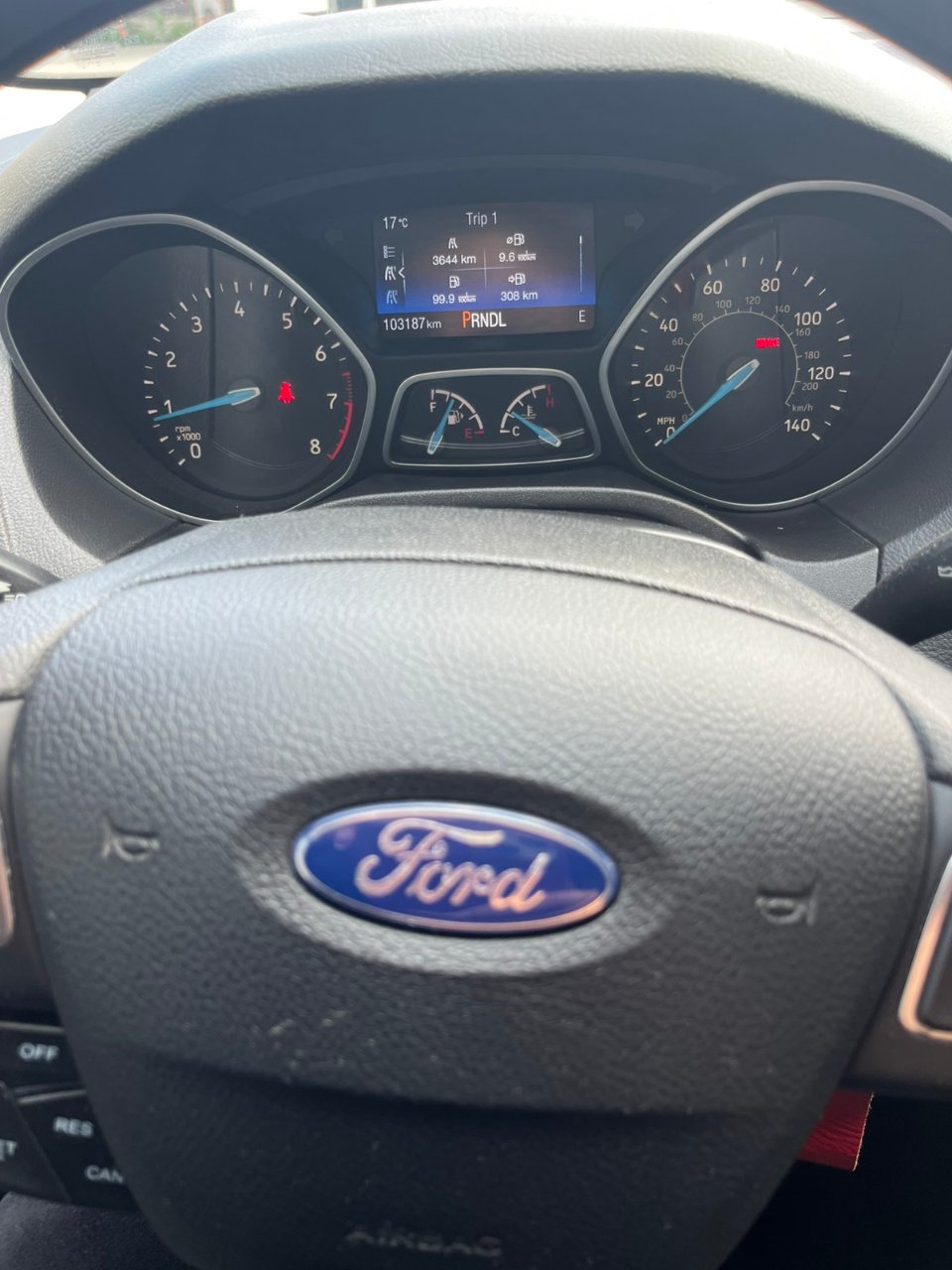 Ford Focus - фото 8