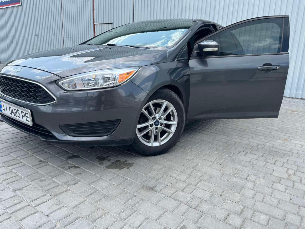 Ford Focus - фото 4