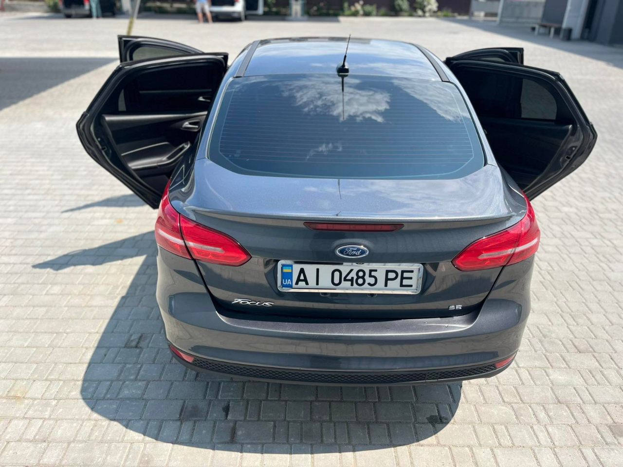 Ford Focus - фото 9