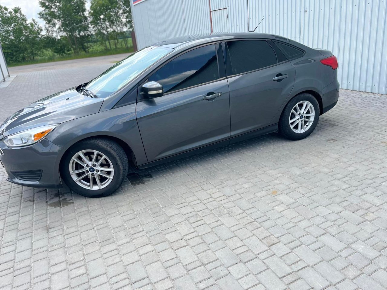 Ford Focus - фото 1