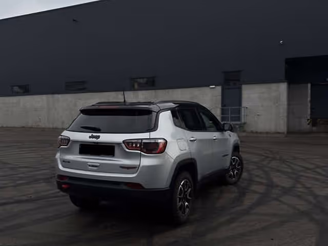 Jeep Compass - зображення 2