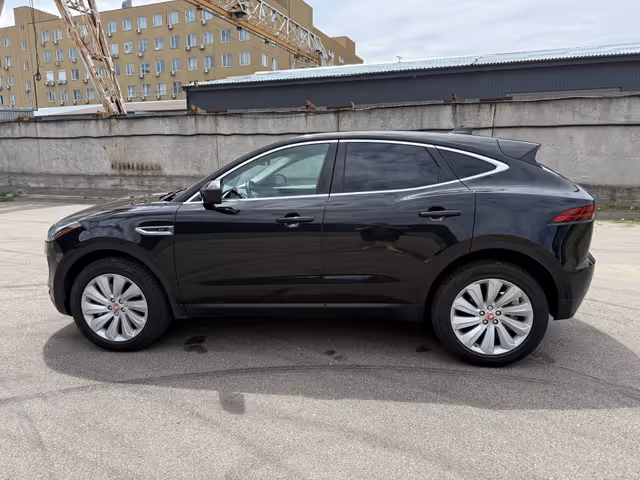 Jaguar E-Pace - зображення 4