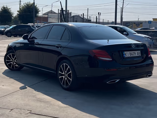 Mercedes-Benz E-Класс - зображення 4