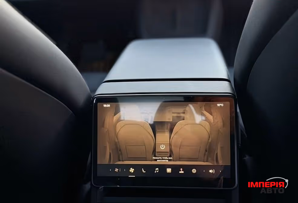 Tesla Model 3 - фото 6