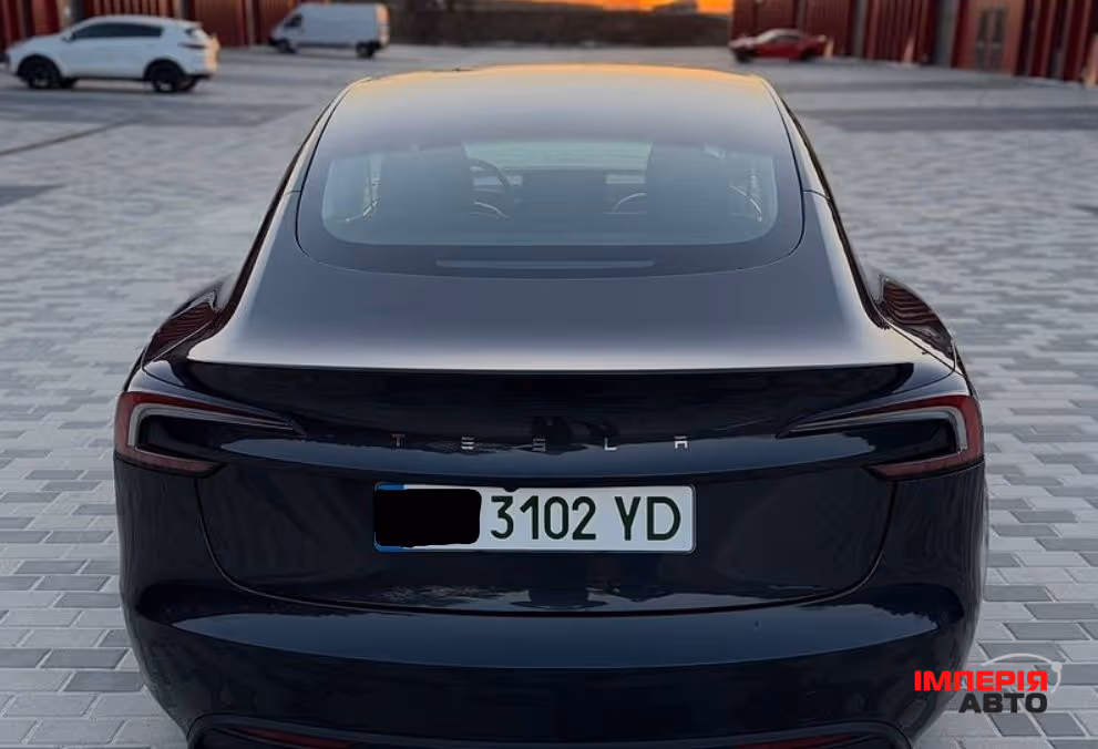 Tesla Model 3 - фото 4