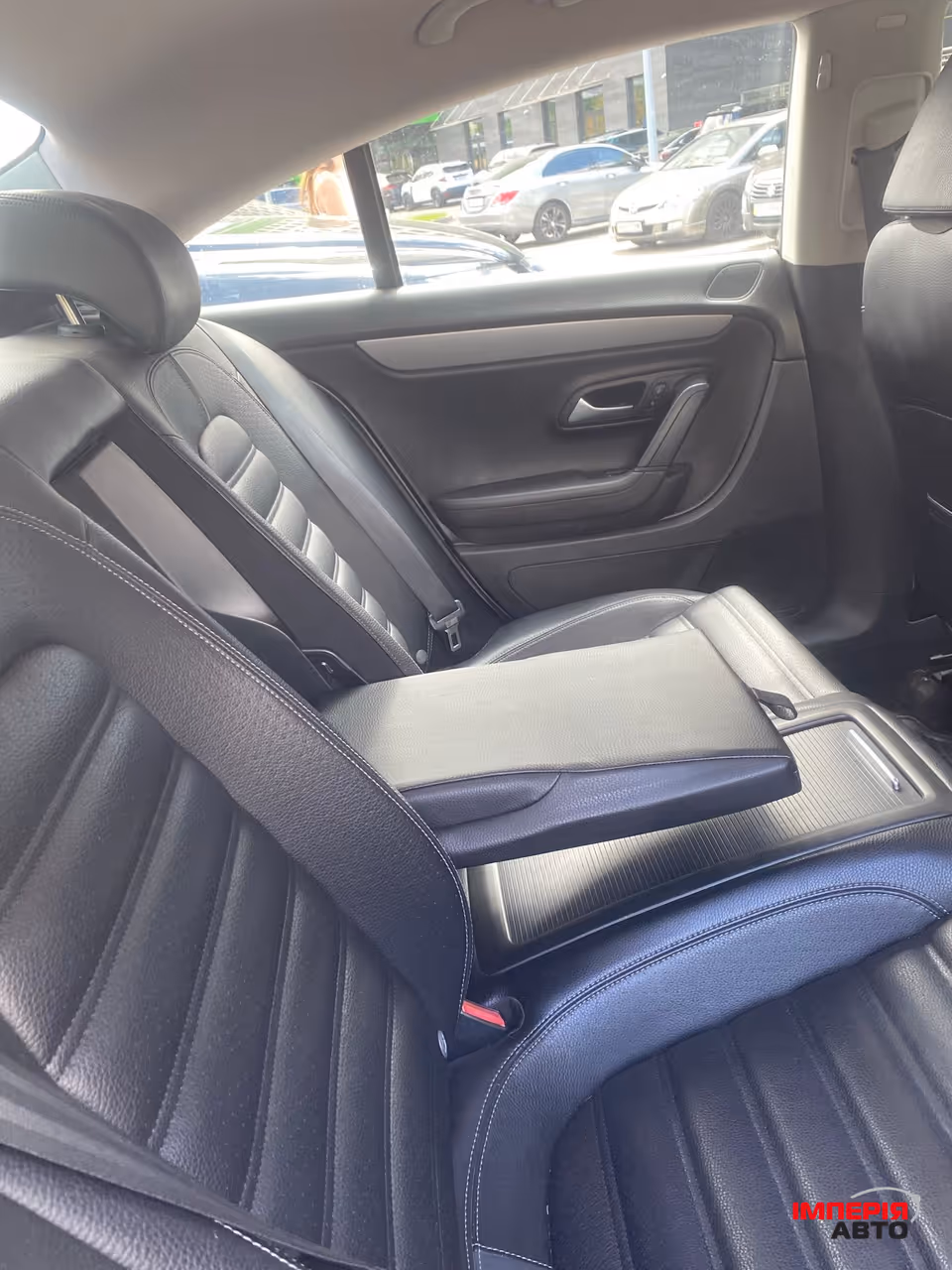 Volkswagen Passat CC - фото 13