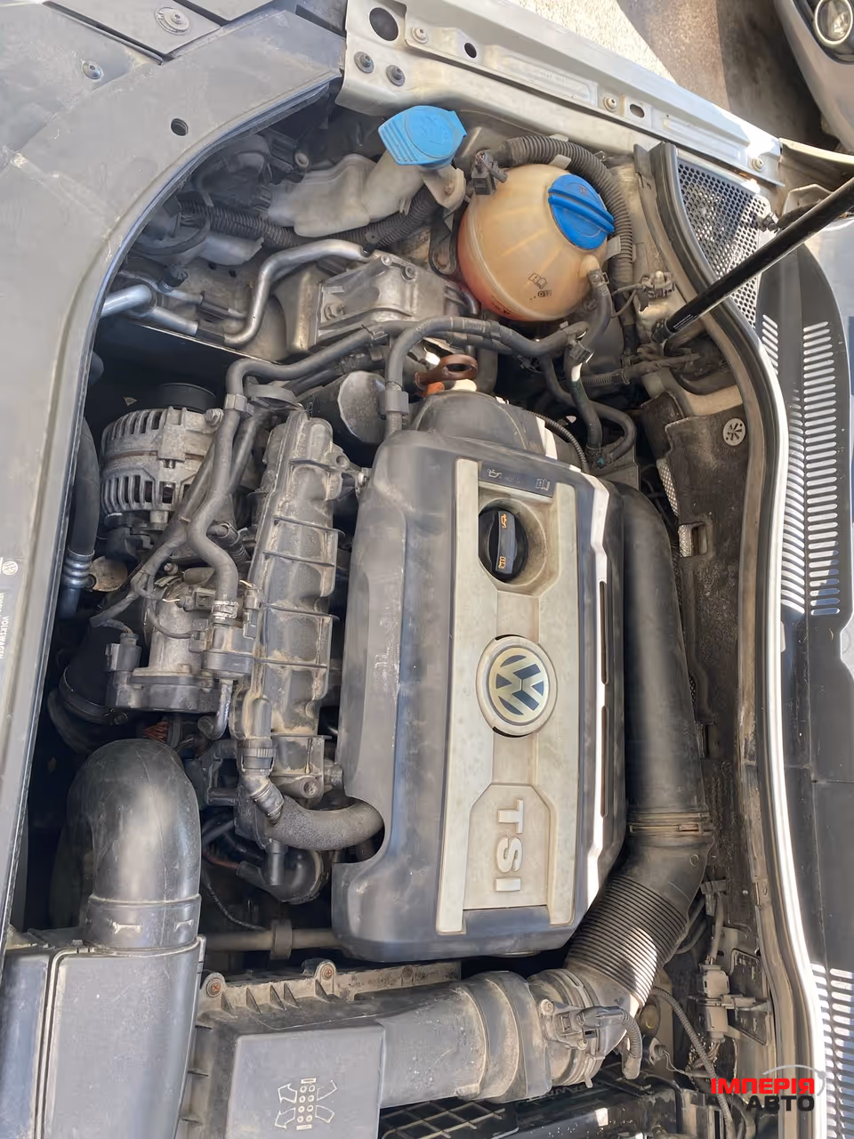 Volkswagen Passat CC - фото 5
