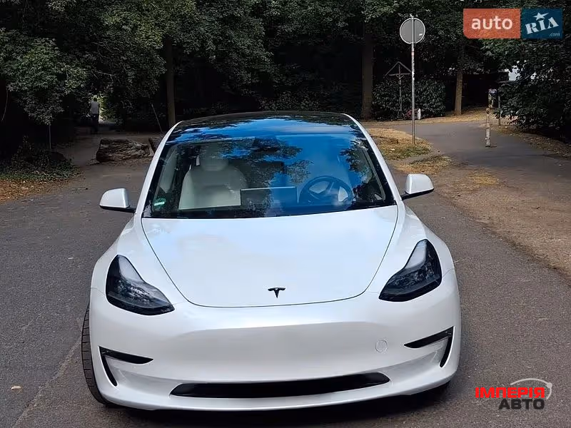 Tesla Model 3 - фото 6