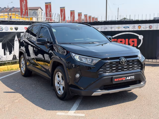 Toyota RAV4 - зображення 1
