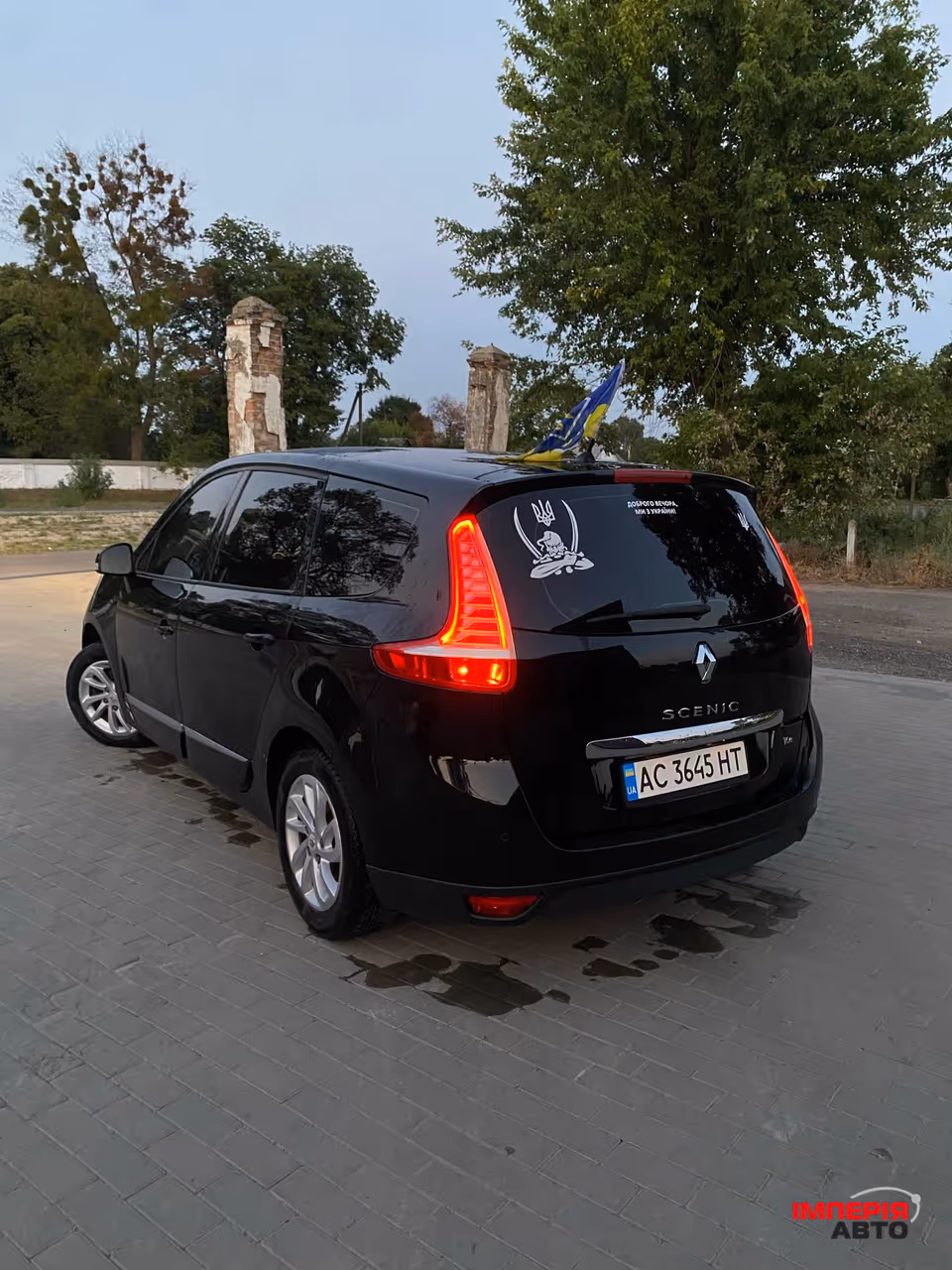Renault Scenic - фото 6