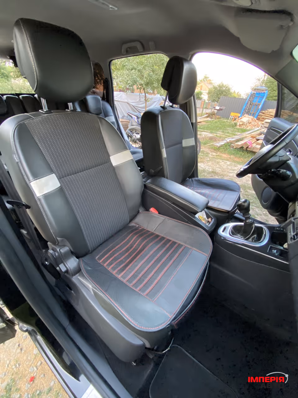 Renault Scenic - фото 15