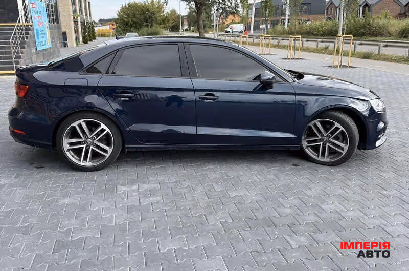 Audi A3 - фото 5