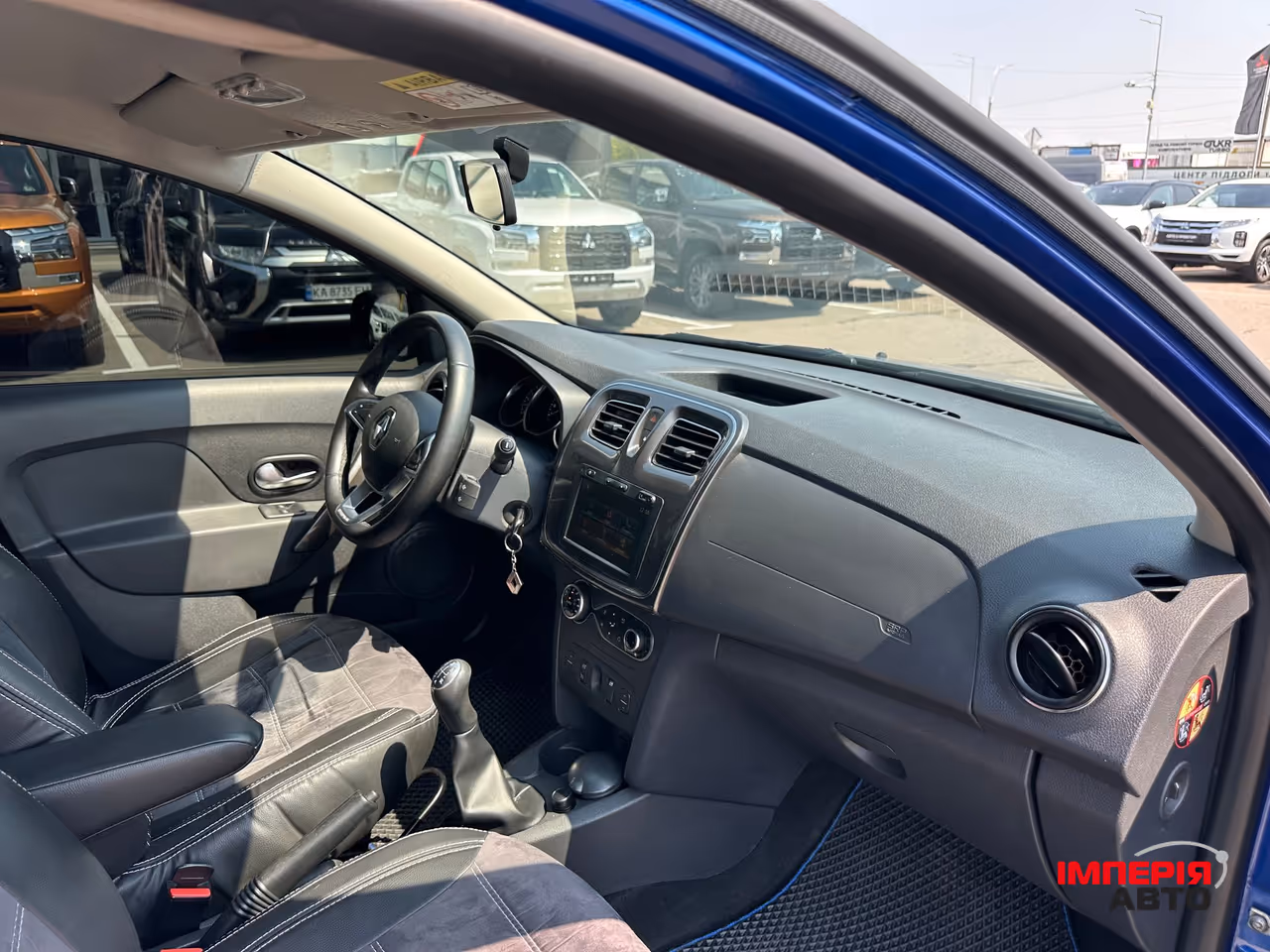 Renault Sandero - фото 26