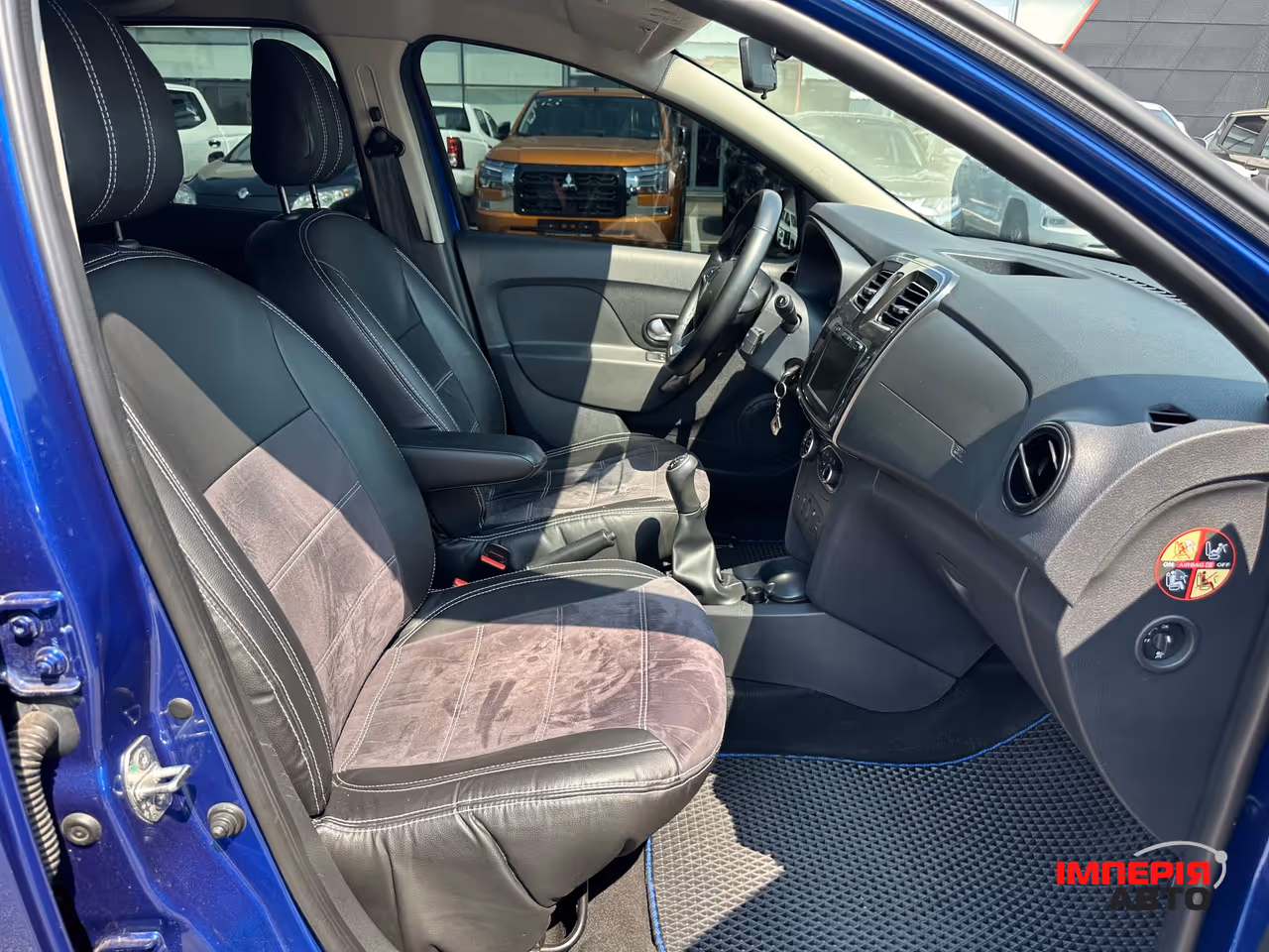 Renault Sandero - фото 25