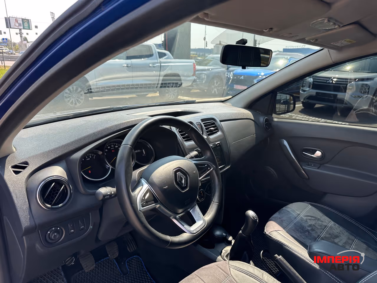 Renault Sandero - фото 15