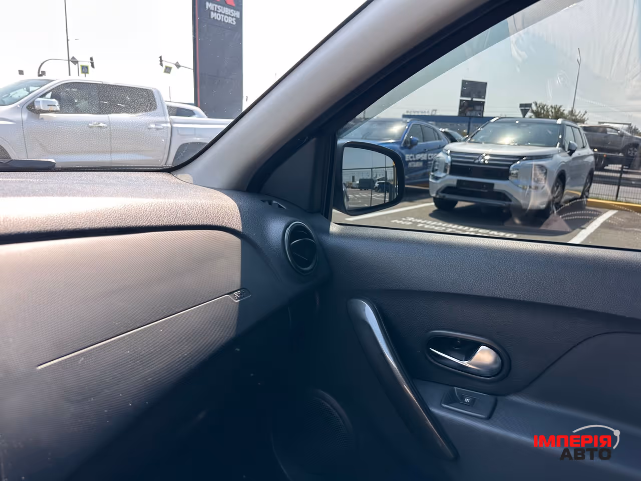 Renault Sandero - фото 23