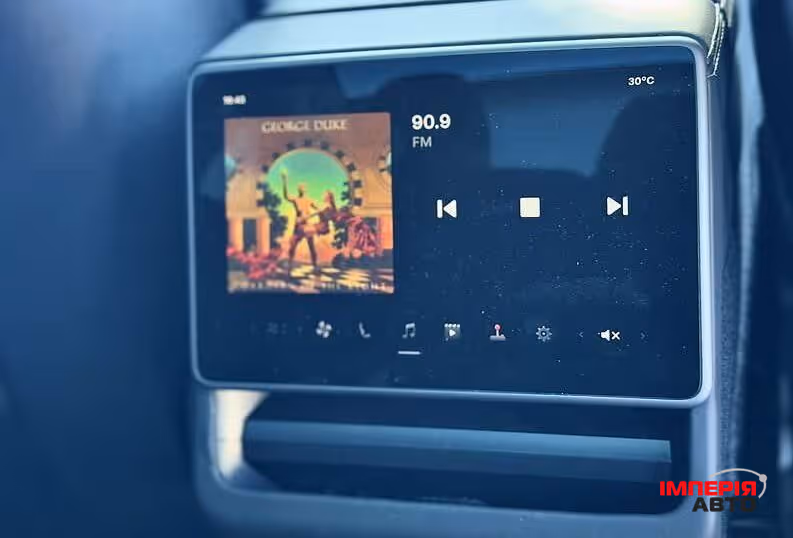 Tesla Model 3 - фото 10
