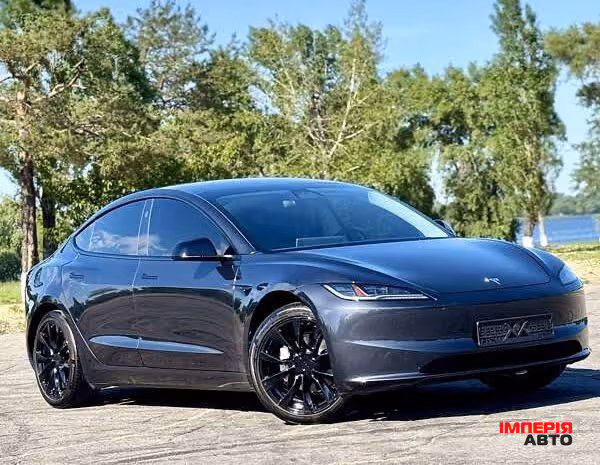 Tesla Model 3 - фото 2