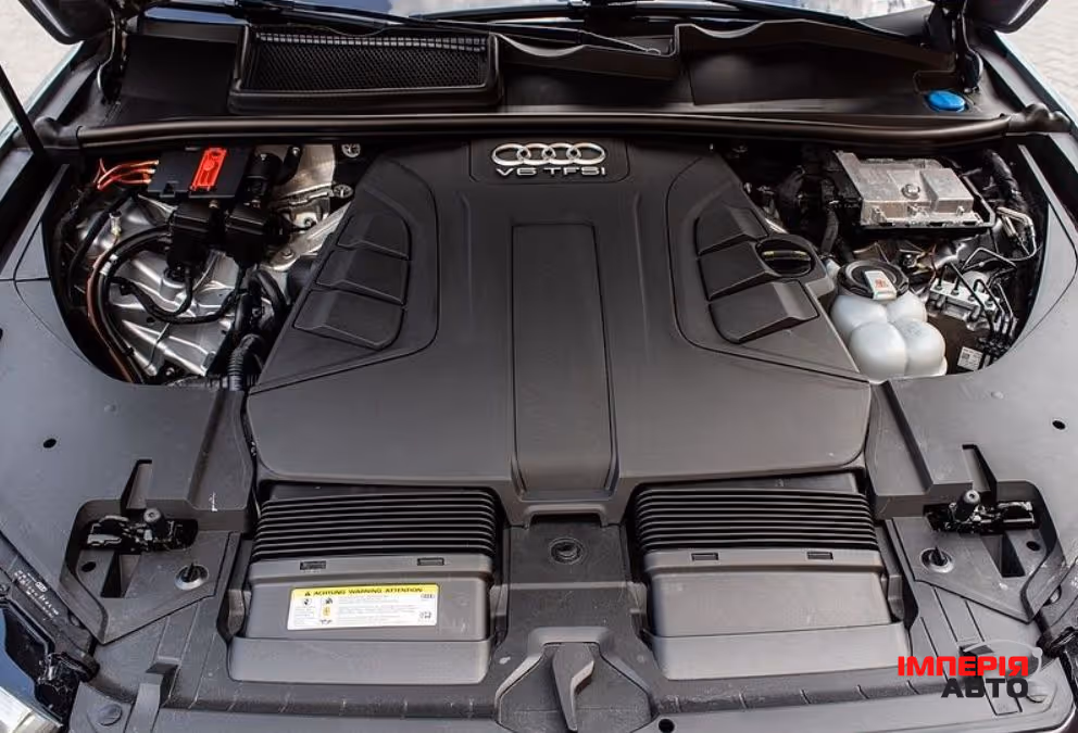 Audi Q7 - фото 18