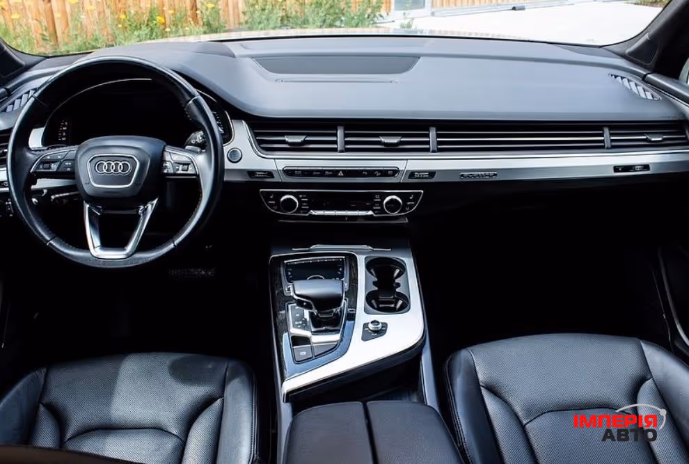 Audi Q7 - фото 9