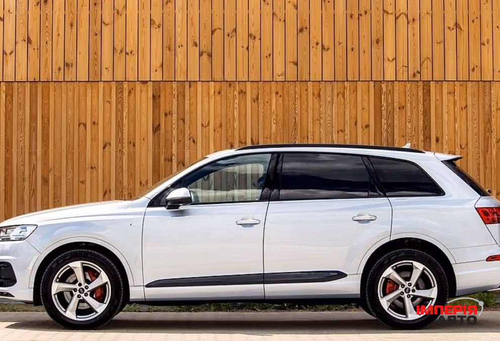 Audi Q7 - фото 4