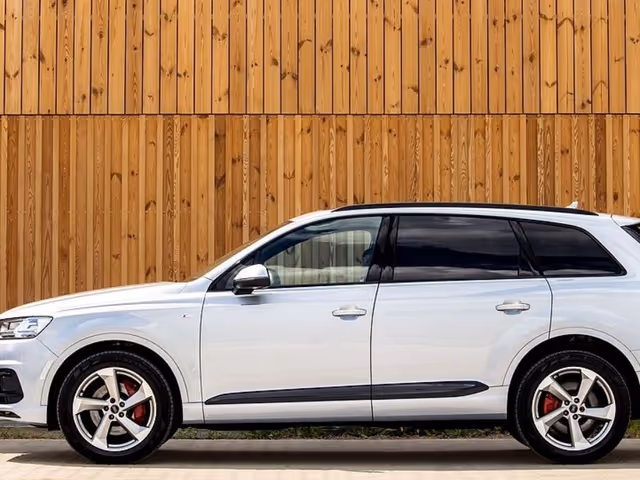 Audi Q7 - зображення 4