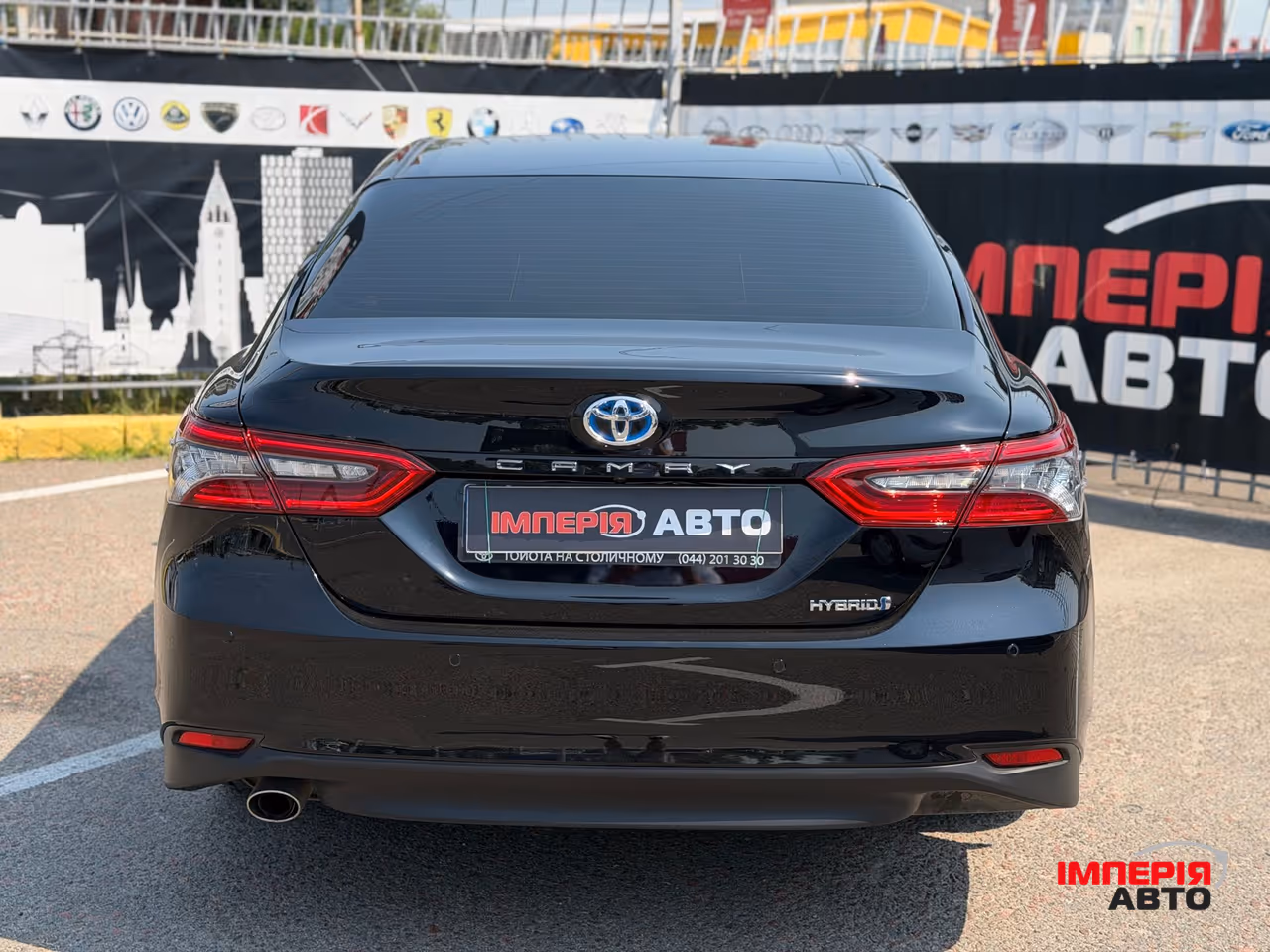 Toyota Camry - фото 10
