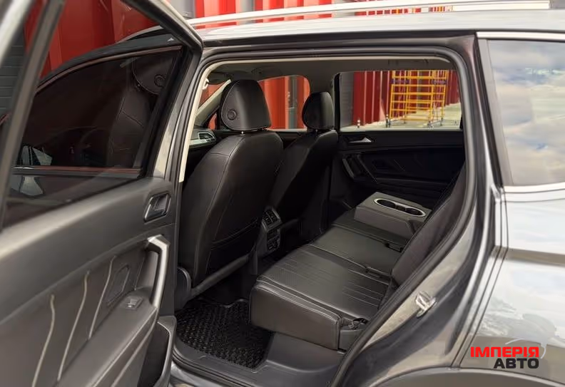 Volkswagen Tiguan - фото 10