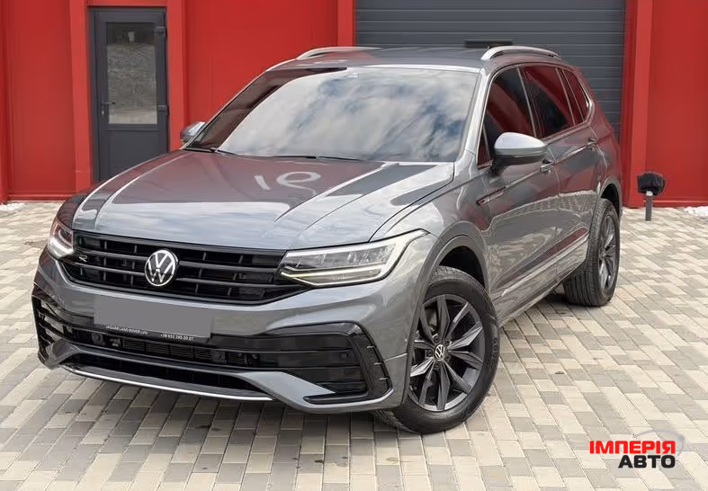Volkswagen Tiguan - фото 6