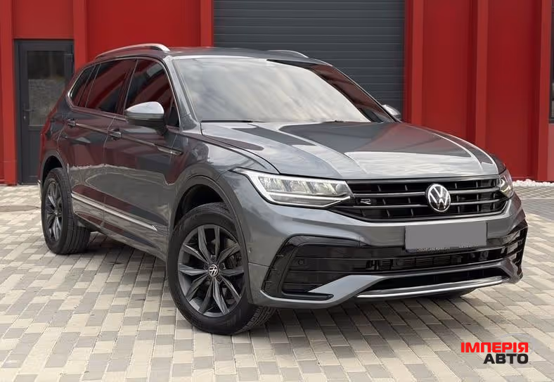 Volkswagen Tiguan - фото 1