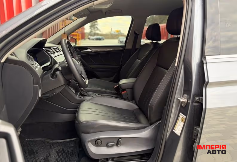 Volkswagen Tiguan - фото 8