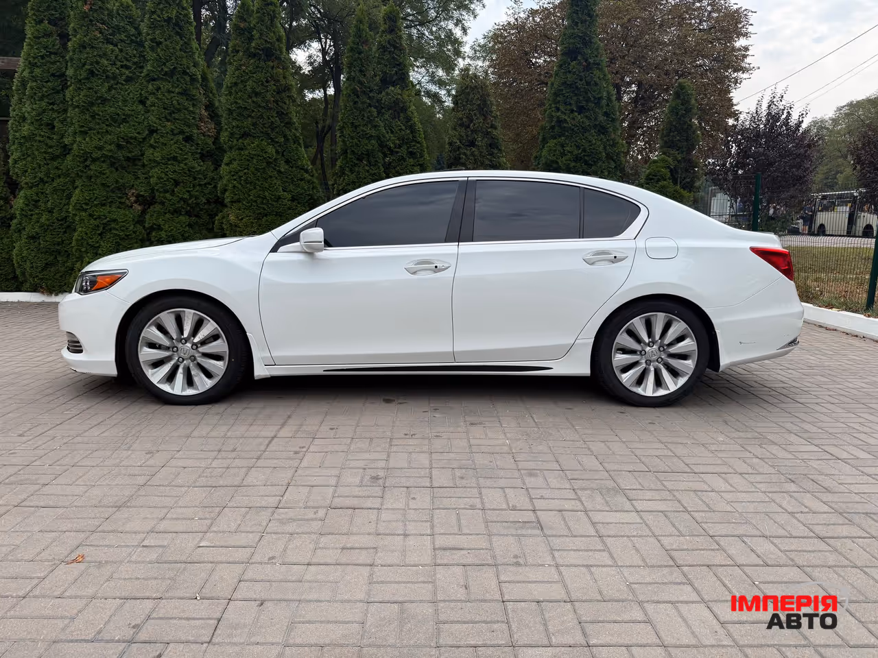 Acura RLX - фото 4