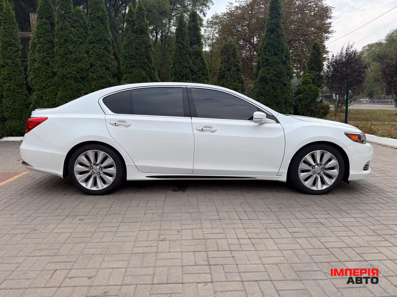 Acura RLX - фото 5