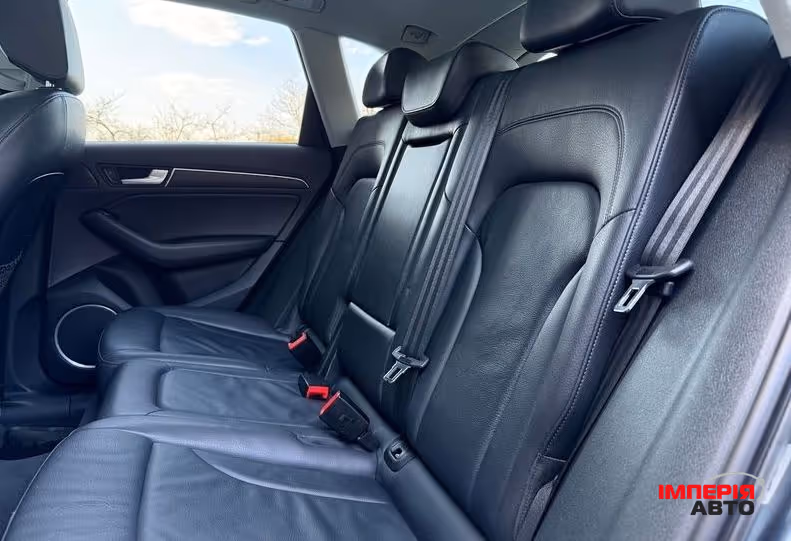 Audi Q5 - фото 10