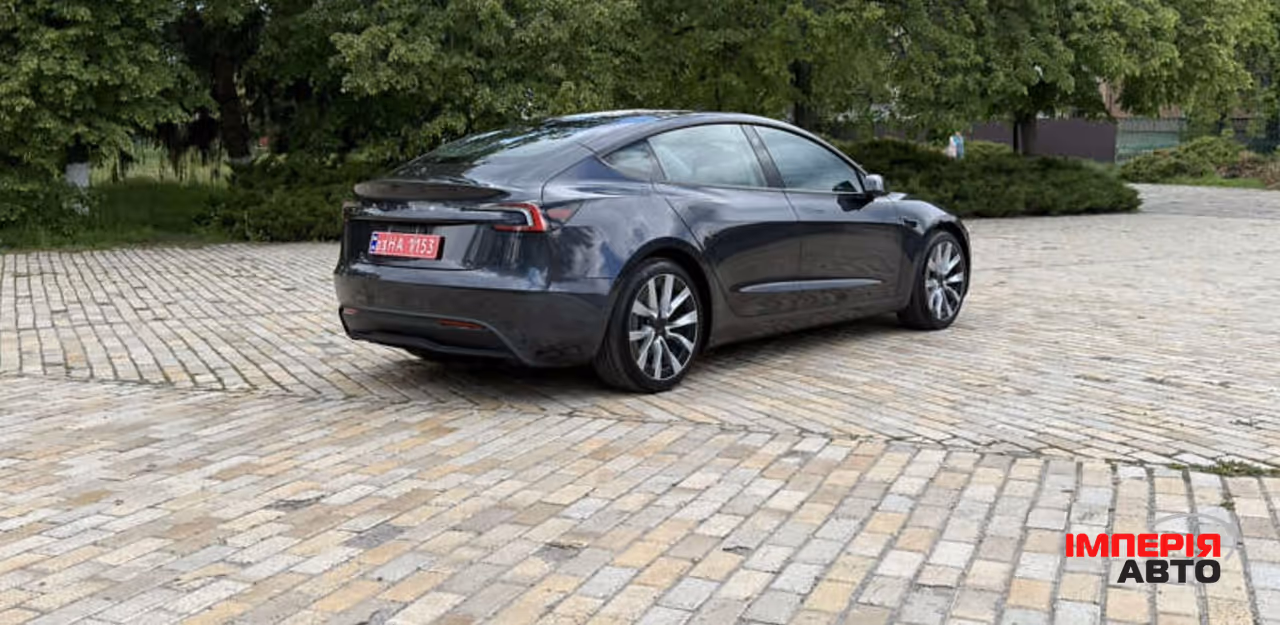 Tesla Model 3 - фото 16
