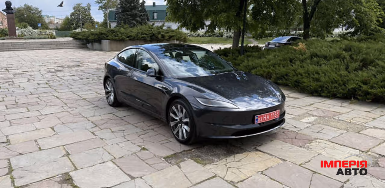 Tesla Model 3 - фото 3