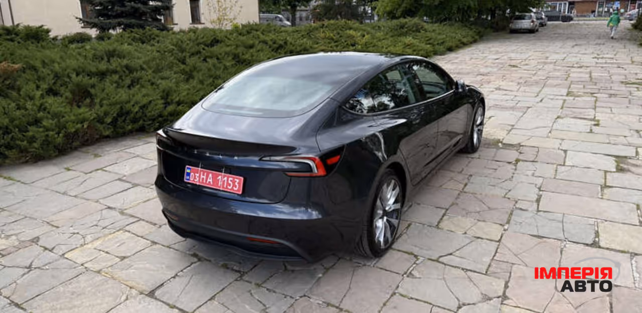 Tesla Model 3 - фото 6
