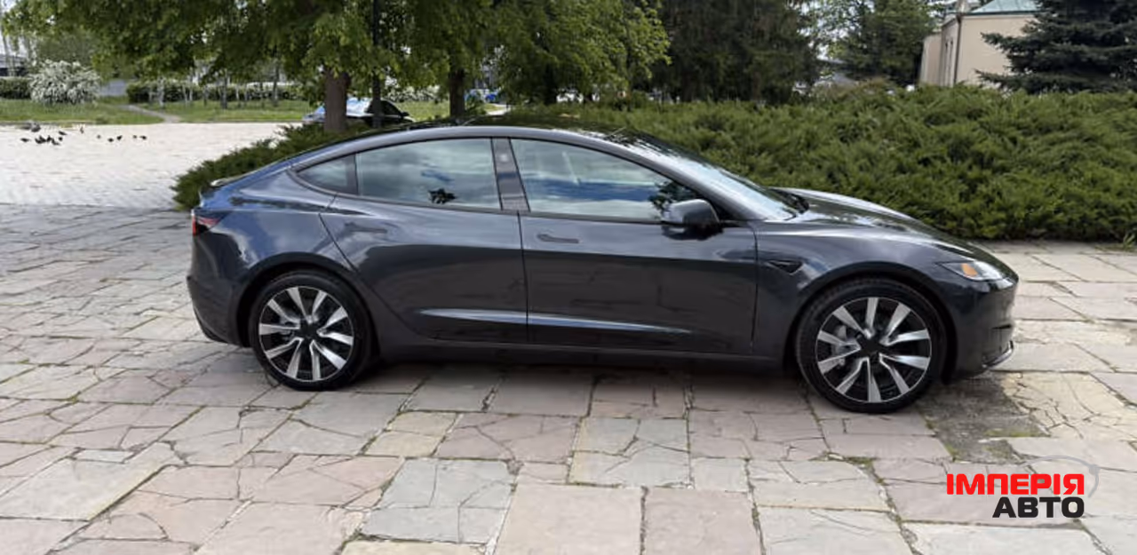Tesla Model 3 - фото 4