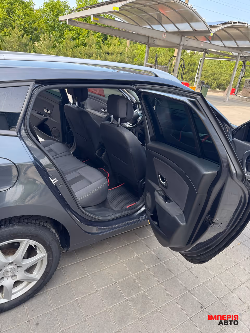 Renault Megane - фото 11