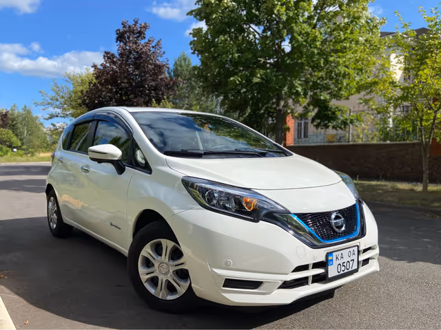 Nissan Note - зображення 1