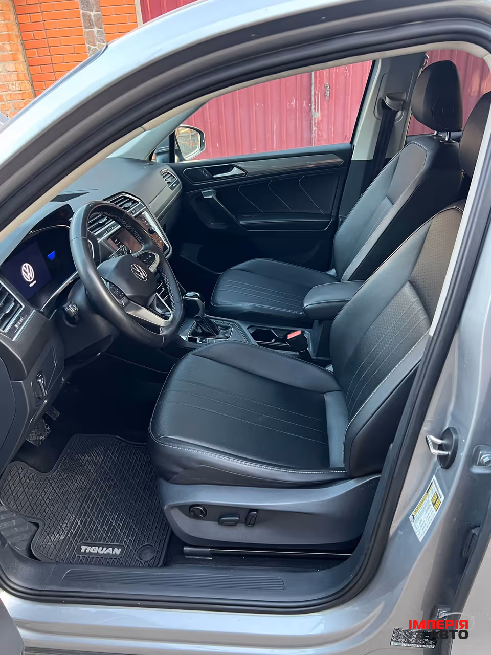 Volkswagen Tiguan - фото 9